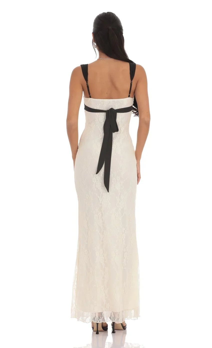 Toned – Spitzen-Maxikleid