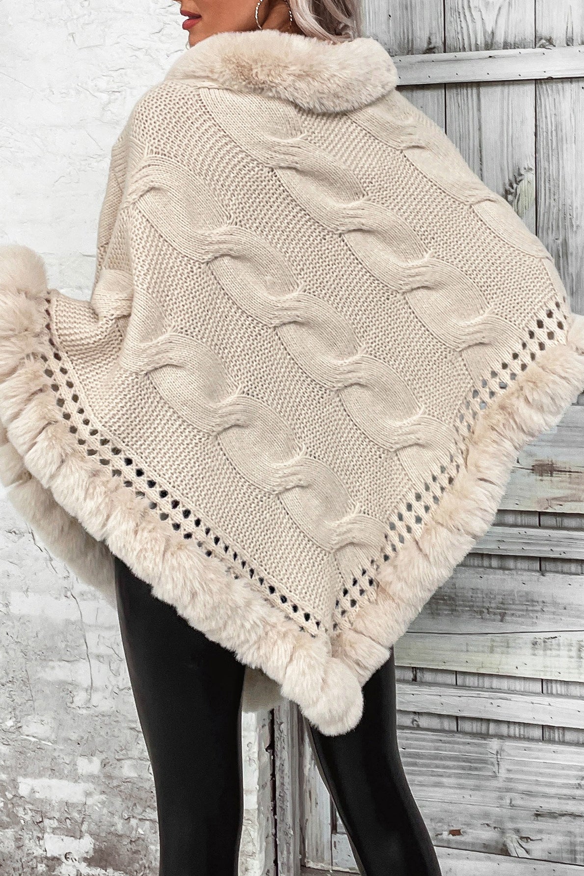 Mantel mit Strickstruktur in Aprikose