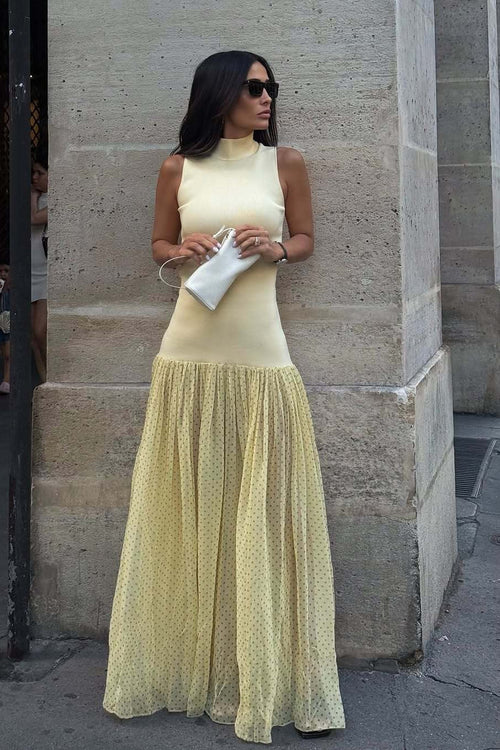 Ärmelloses Kleid mit Netzdetails