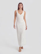 Maxikleid mit V-Ausschnitt und offenem Rücken