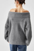 Schulterfreier Pullover mit Strickstruktur in Grau