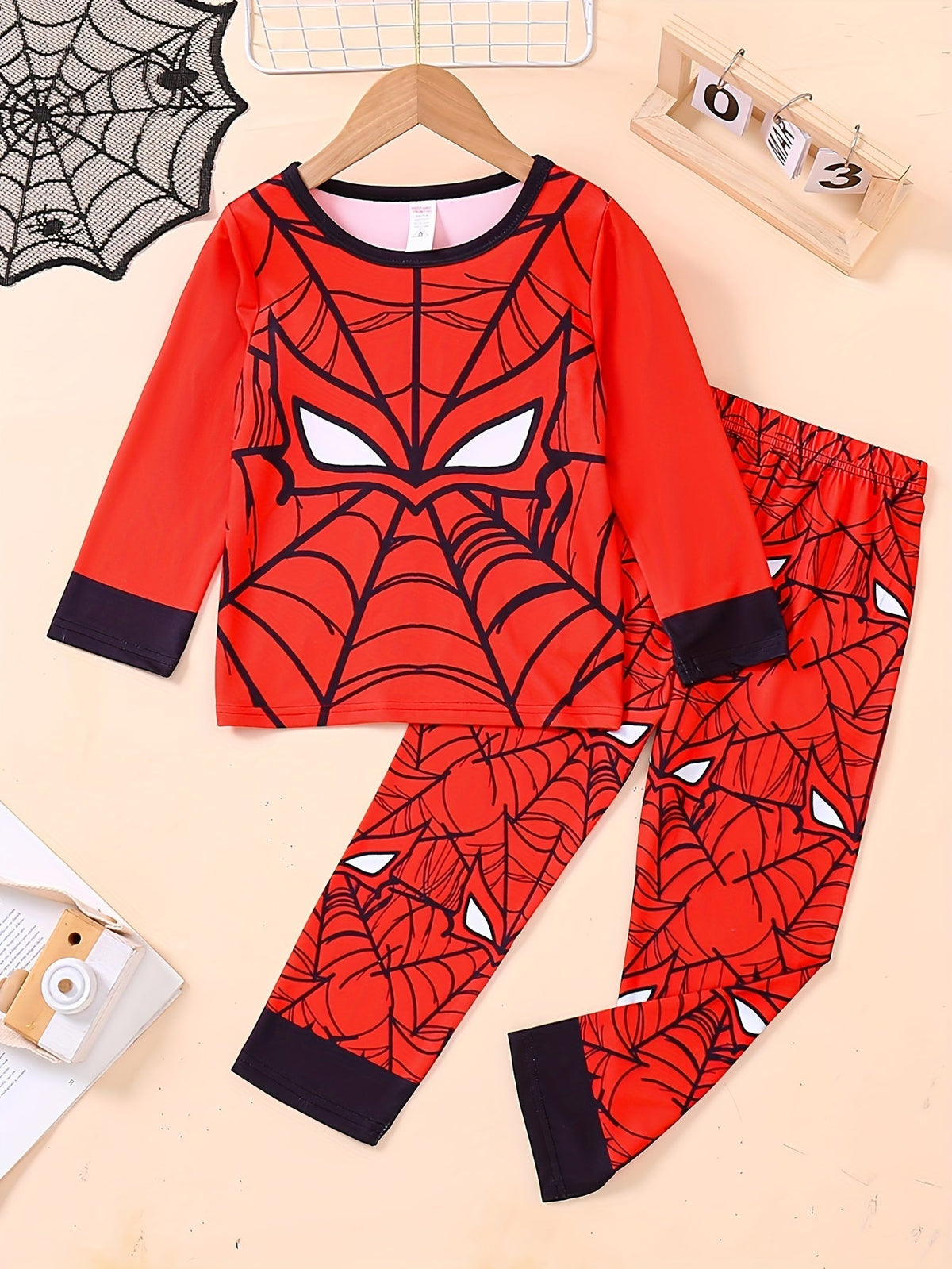 Spider-Man Pyjama Set – Traumhafte Abenteuer für dein Kind