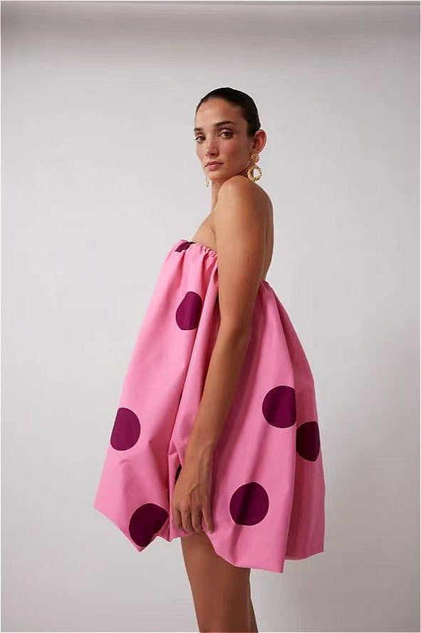 Trägerloses Minikleid mit Punktemuster in Rosa