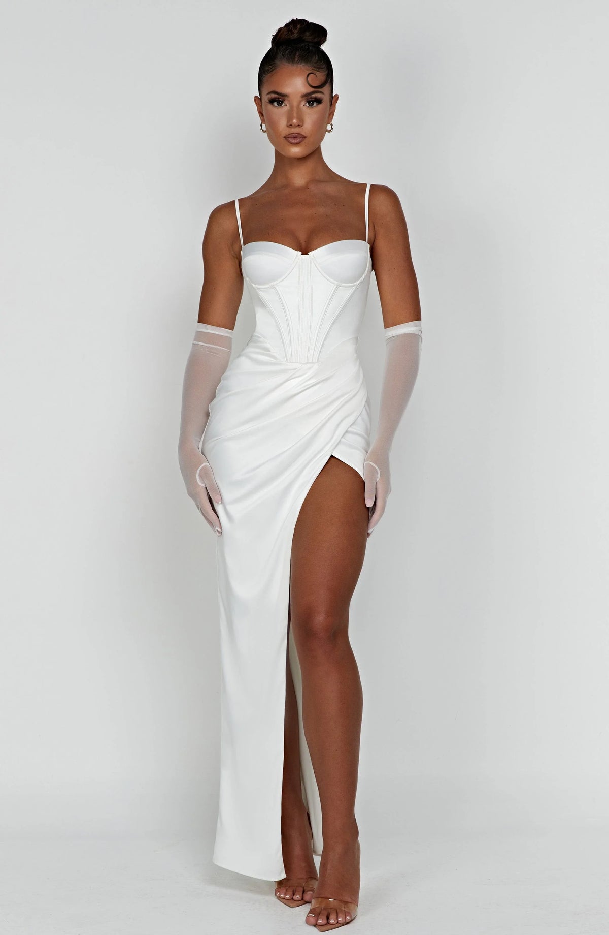 Despina – Satin-Maxikleid mit Beinschlitz und Korsett-Schnürung