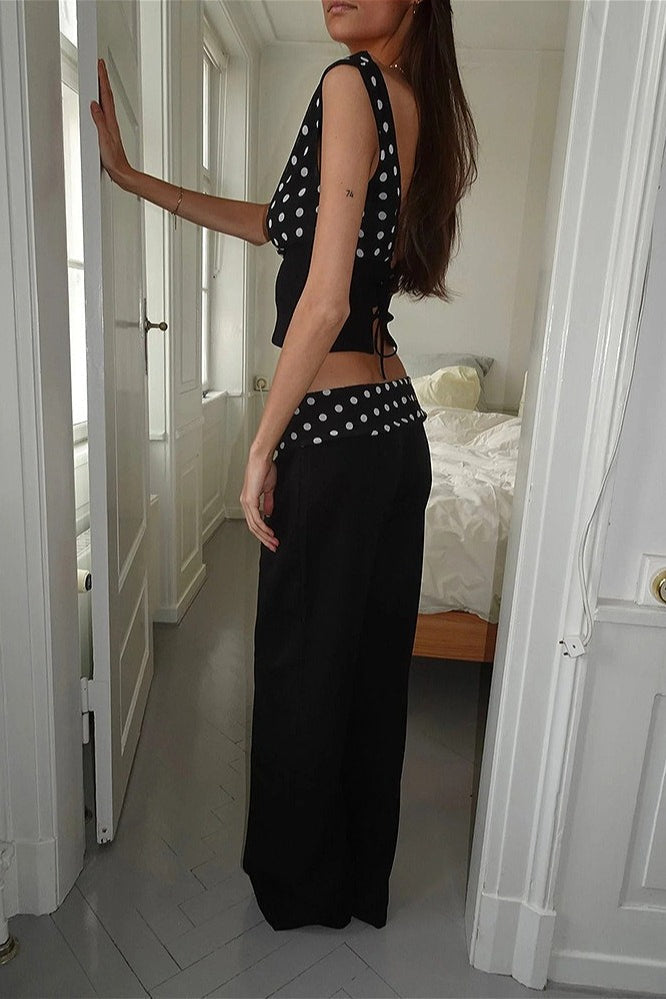 Hose mit hoher Taille und Druck