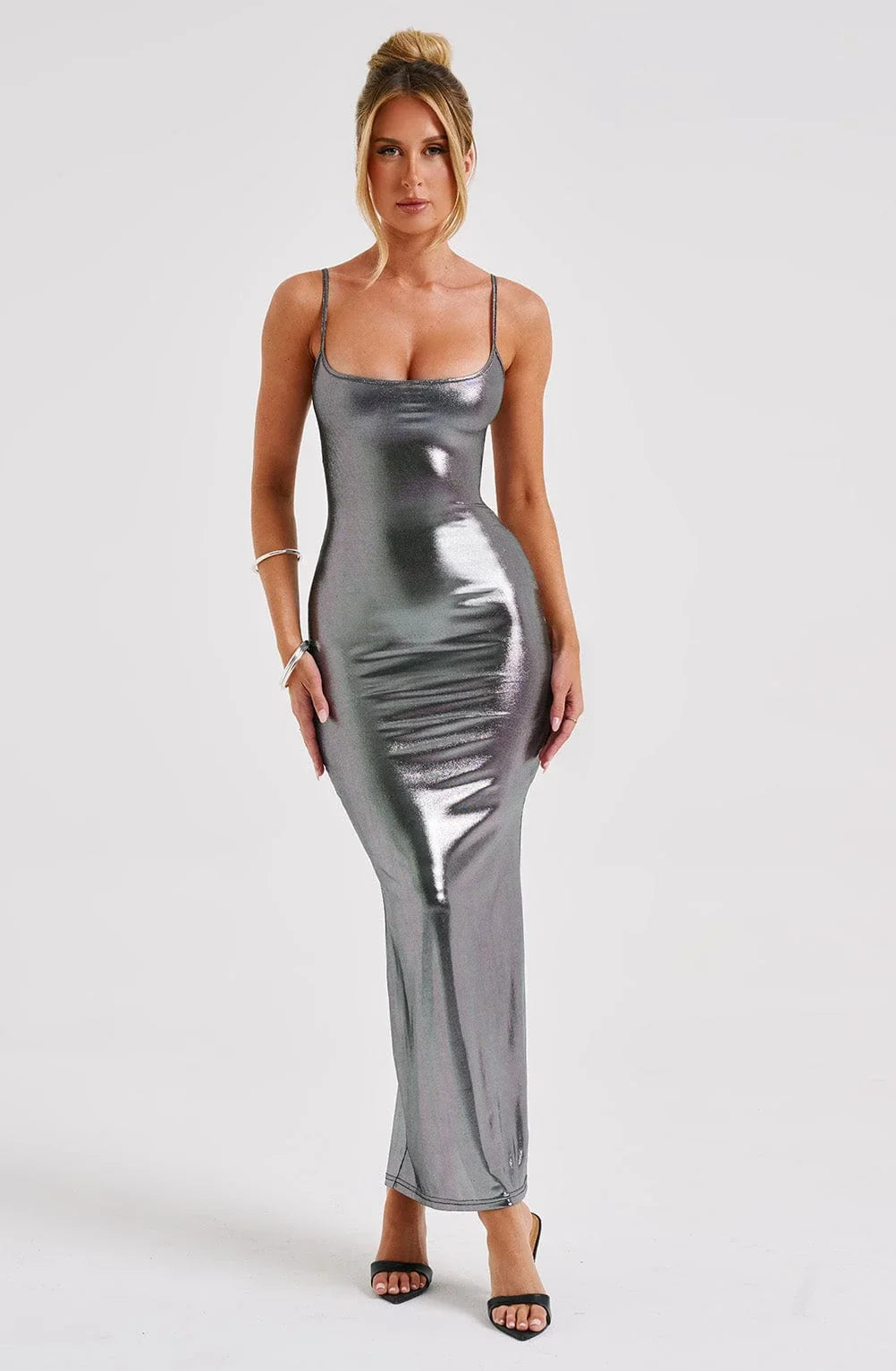 Damen Maxikleid in Metallic-Optik mit Spaghettiträgern