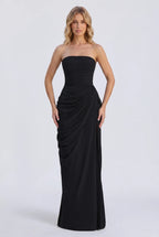 Splitted – Spitzen-Maxikleid mit Beinschlitz und Korsett-Schnürung
