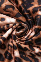 Rückenfreies Maxikleid mit Leopardenmuster in Braun