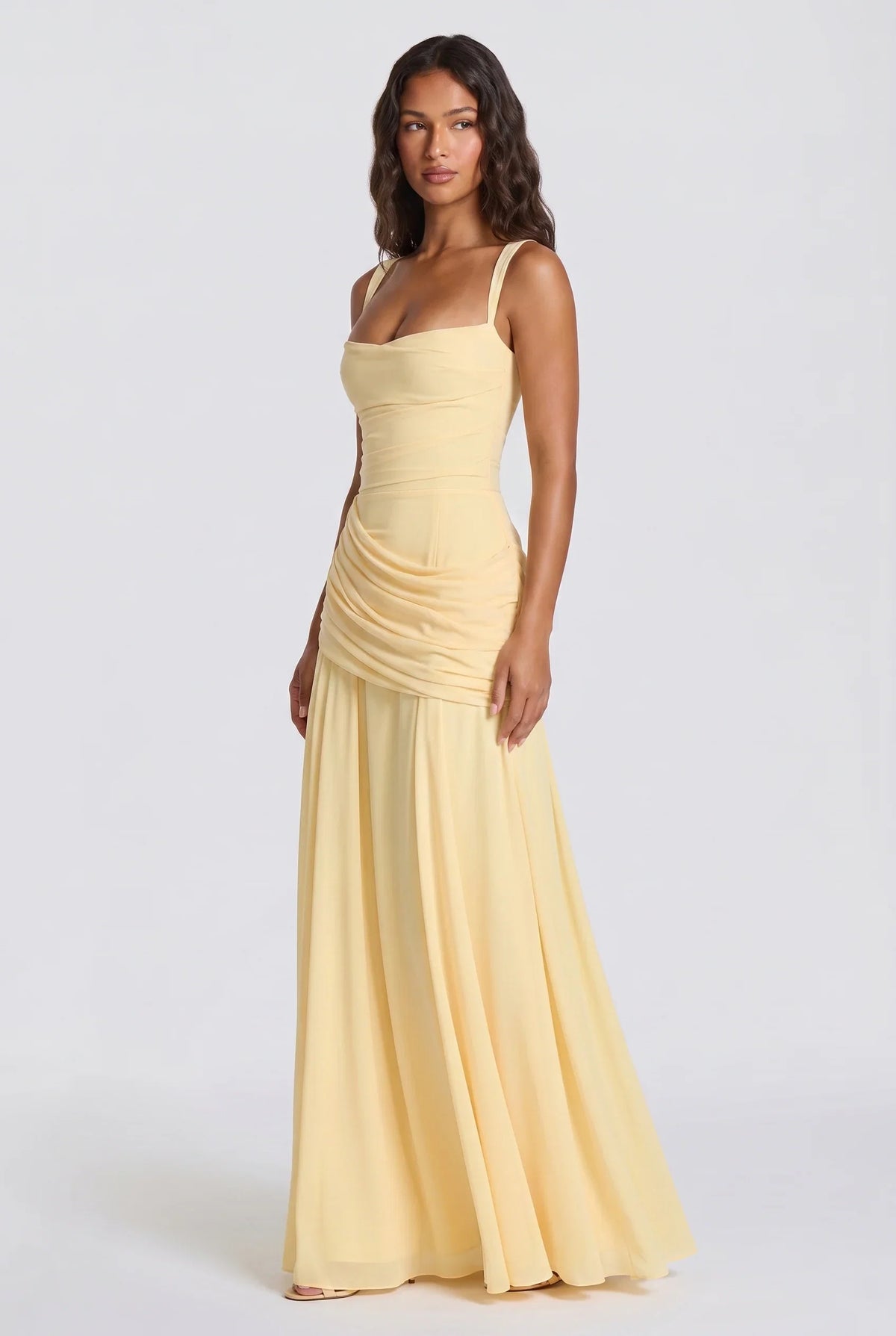 Flowing – Wickel-Maxikleid mit Korsett-Schnürung