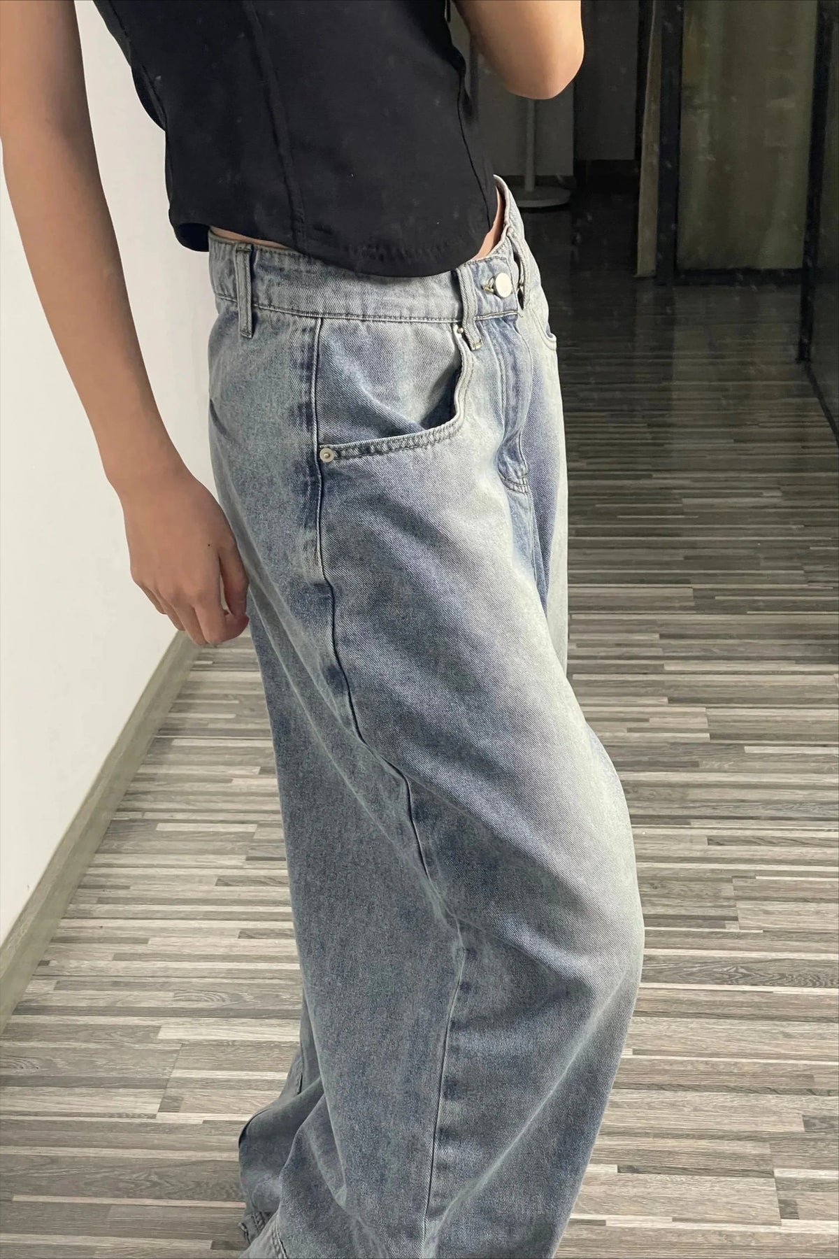 Locker geschnittene Jeans mit Taschen