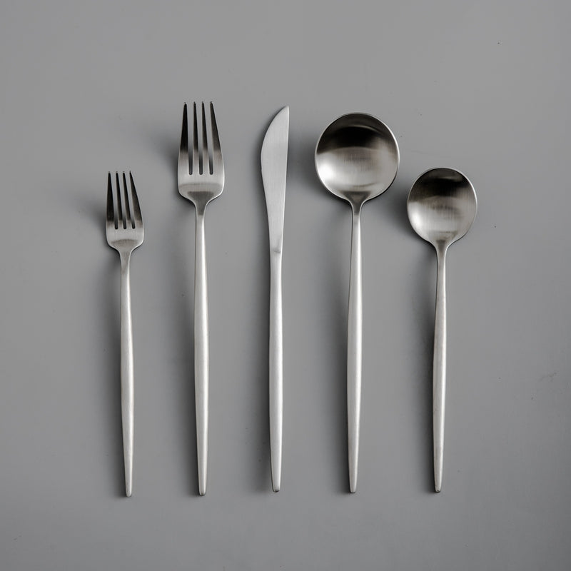 Aurora Besteckset – Minimalistisch, Zeitgemäß und Zeitlos