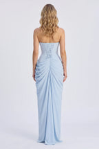Splitted – Spitzen-Maxikleid mit Beinschlitz und Korsett-Schnürung