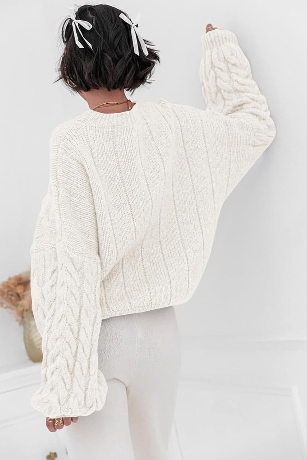 Pullover mit Strickstruktur in Weiß mit Rundhalsausschnitt
