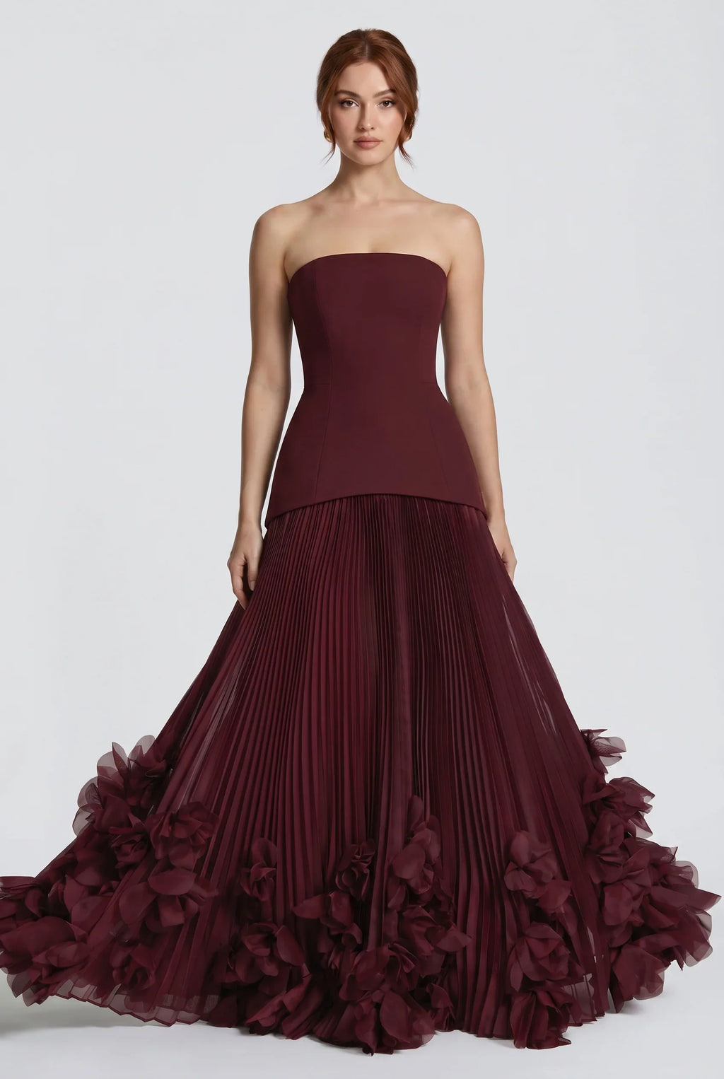Spitzen-Maxikleid mit Falten und Korsett-Schnürung