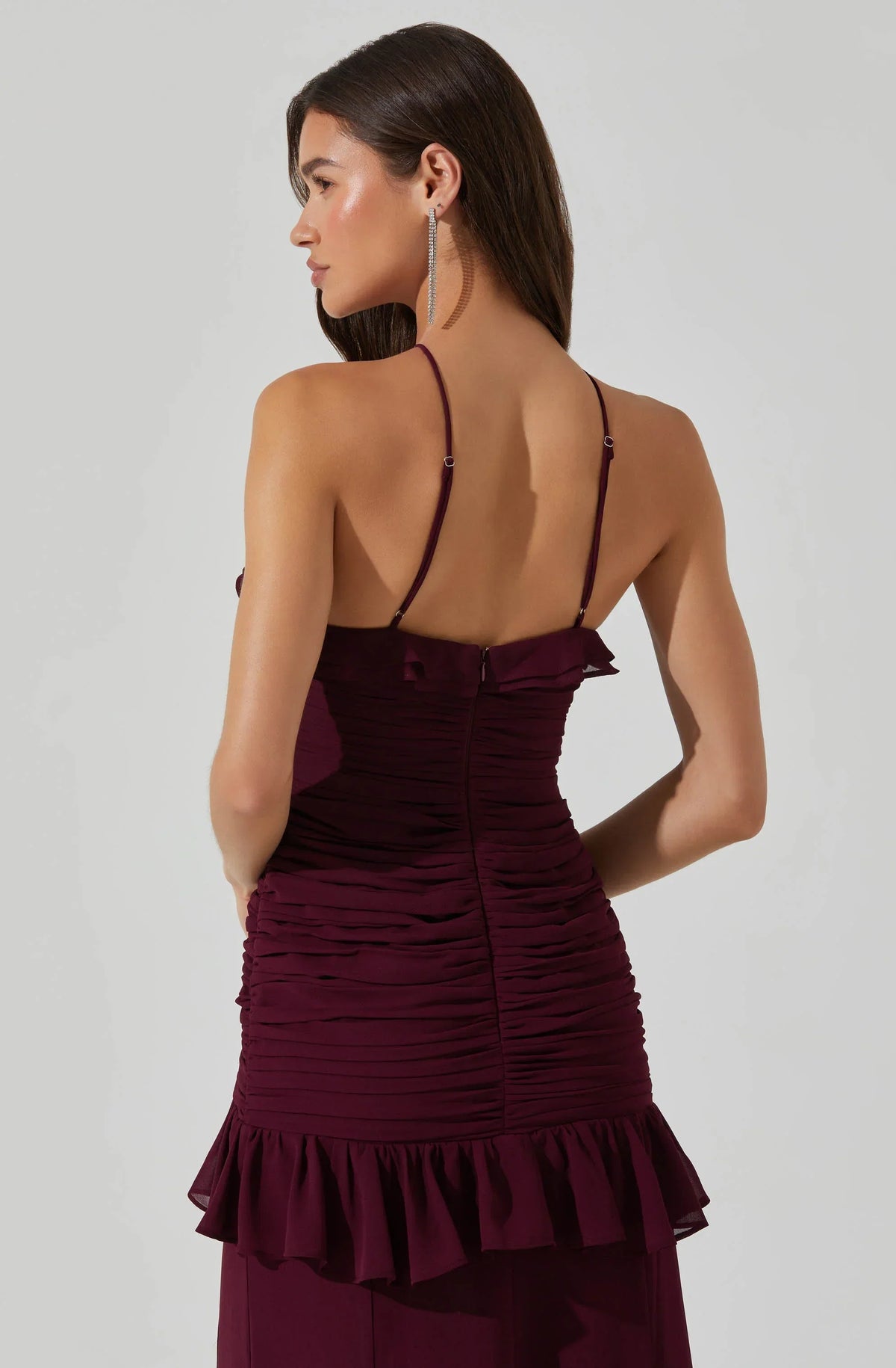 Sandora – Maxikleid mit Rüschen und Beinschlitz