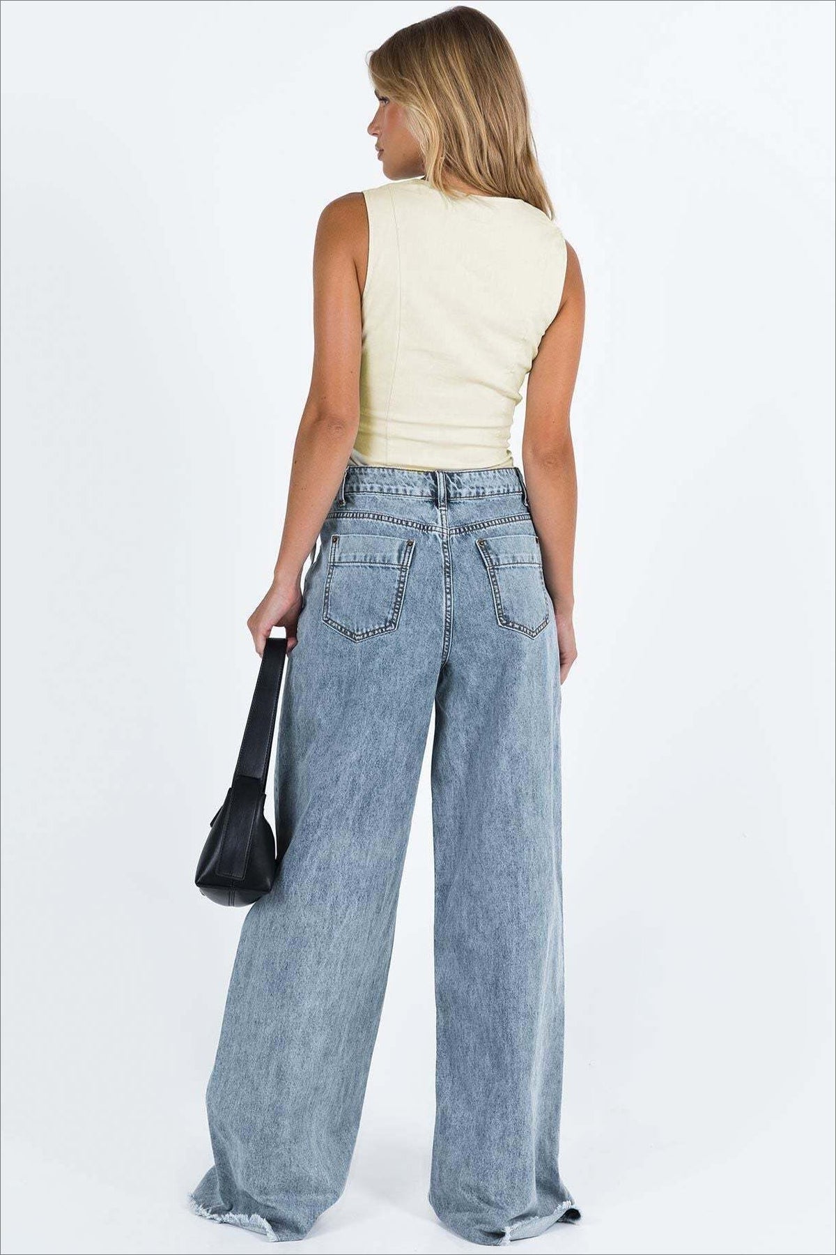 Locker geschnittene Jeans in Weiß