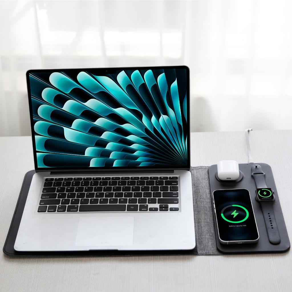 PowerDesk Sleeve – Schlanke Laptop-Hüllen inklusive Drahtloser Ladefunktion