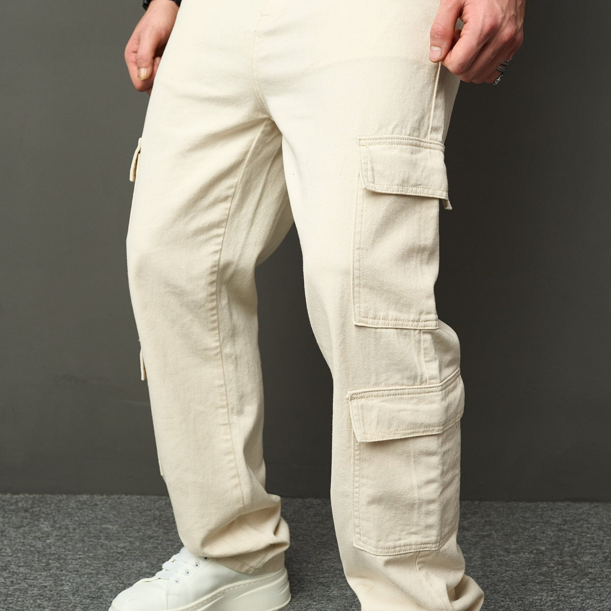 Lässige Beige Denim Jeans – Funktional und Bequem für den Alltag