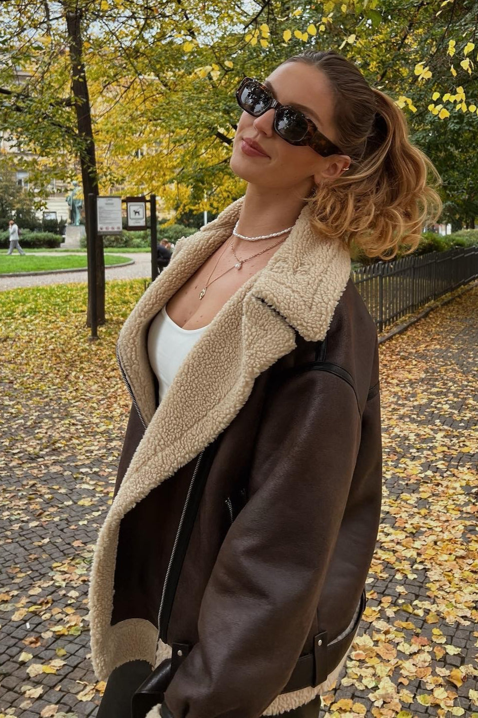 Jacke mit Reißverschluss in Braun