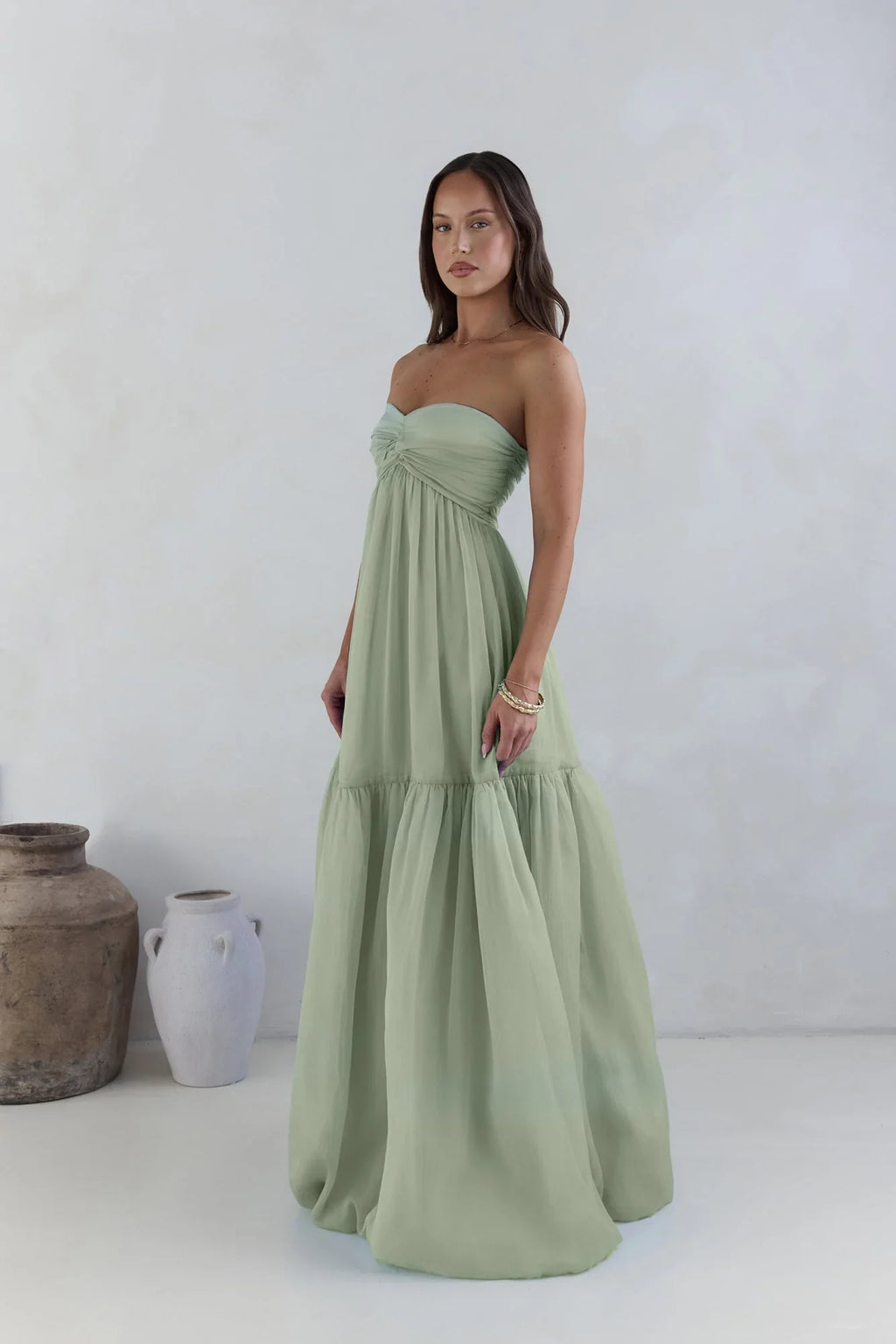 Schulterfreies Maxikleid