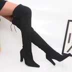 Overknee-Stiefel mit Blockabsatz und Schnürdetail