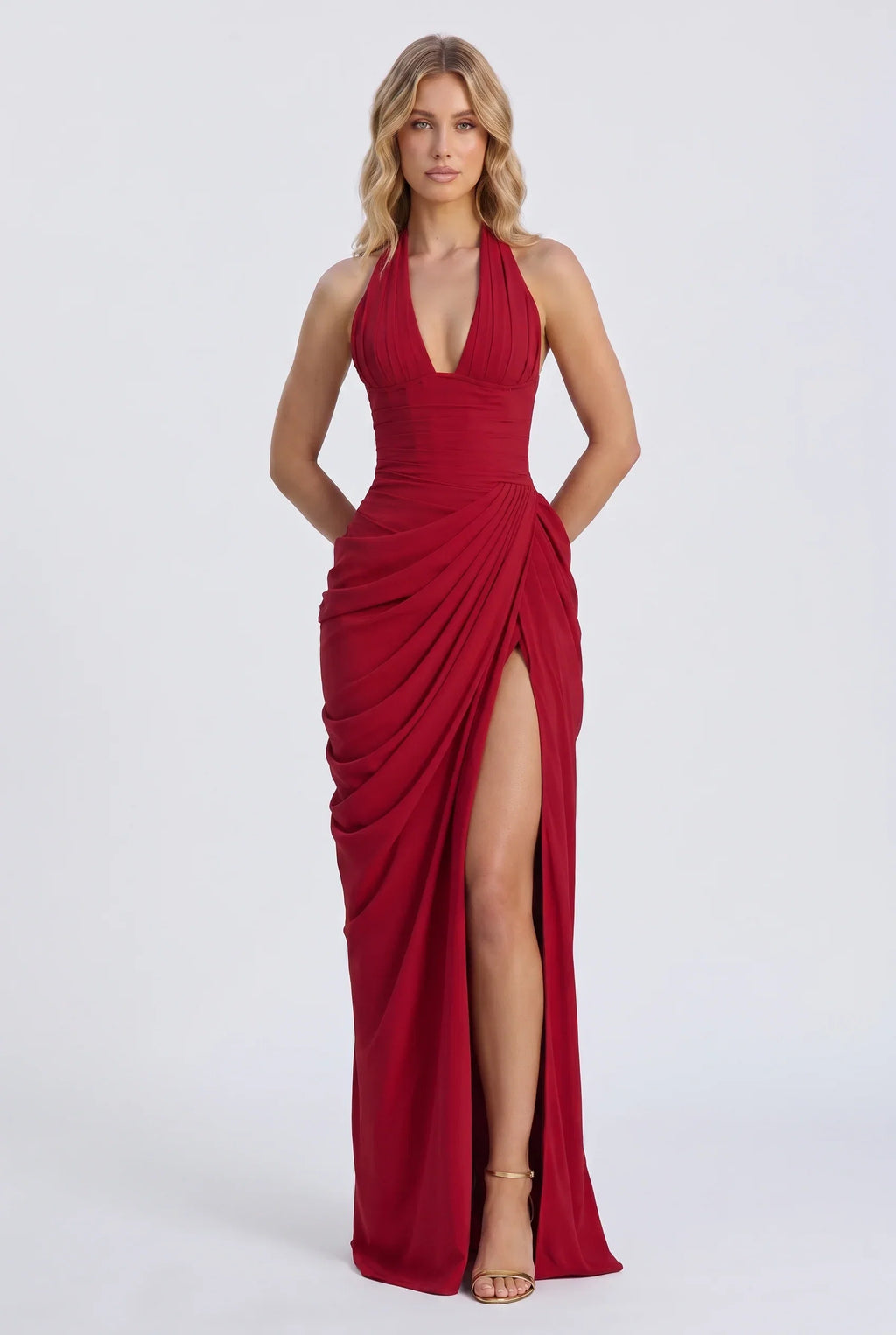 Minette – Spitzen-Maxikleid mit Neckholder und Beinschlitz