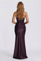 Twisted – Satin-Maxikleid mit Cut-outs