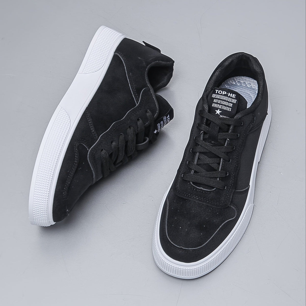 Herren Sneaker mit niedrigem Schaft – Bequem und haltbar mit weißer PVC-Sohle