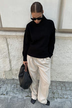 Pullover mit Patchwork und Strickstruktur