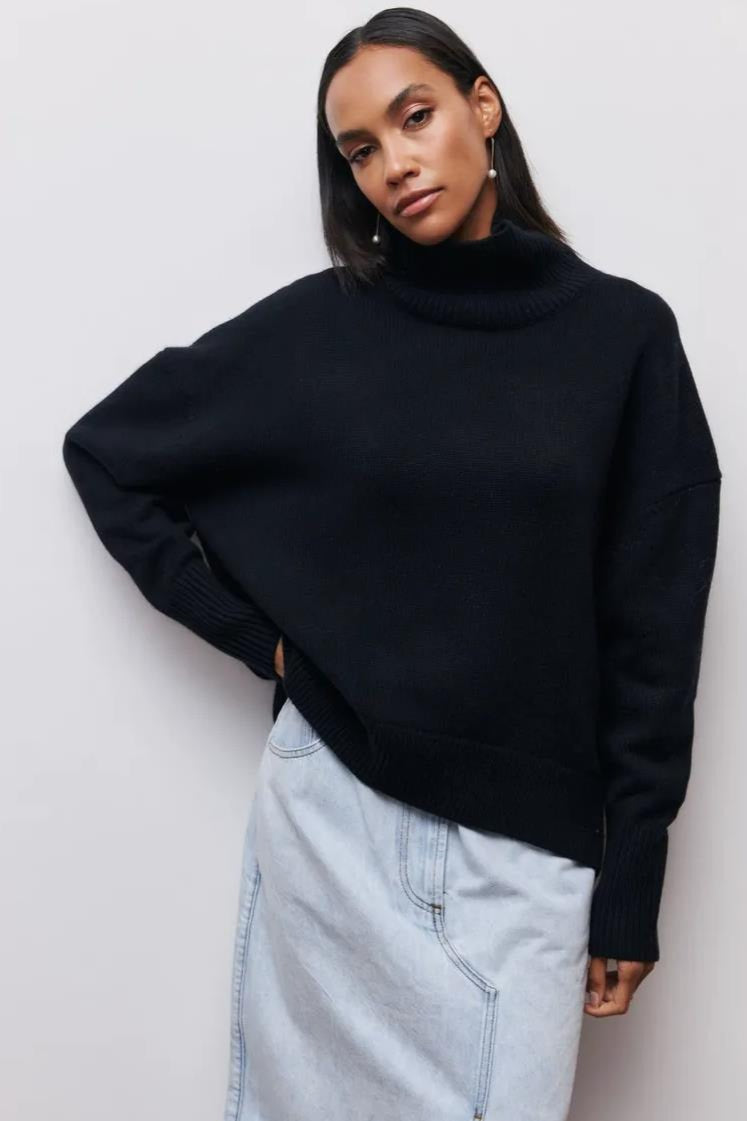 Locker geschnittener Pullover in Weiß