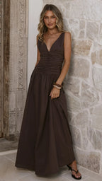 Sanya – Maxikleid mit V-Ausschnitt und A-Linien-Rock