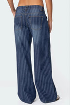 Jeans mit weitem Bein, niedriger Taille und Streifenmuster