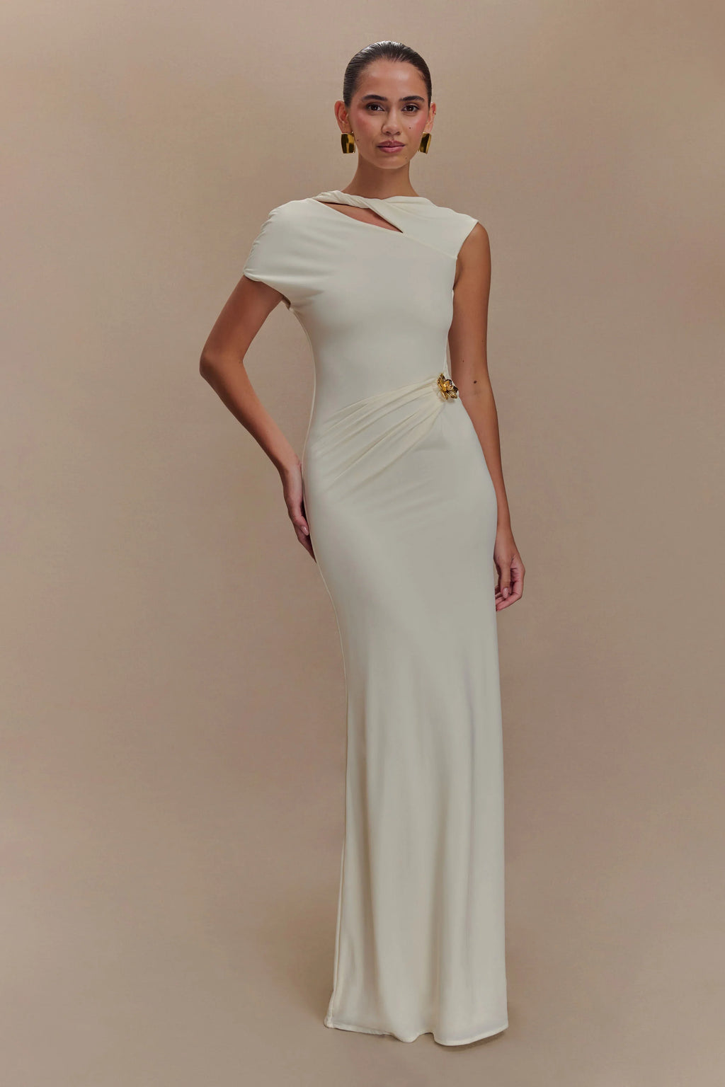 Damen Abendkleid mit asymmetrischem Ausschnitt und Drapierung