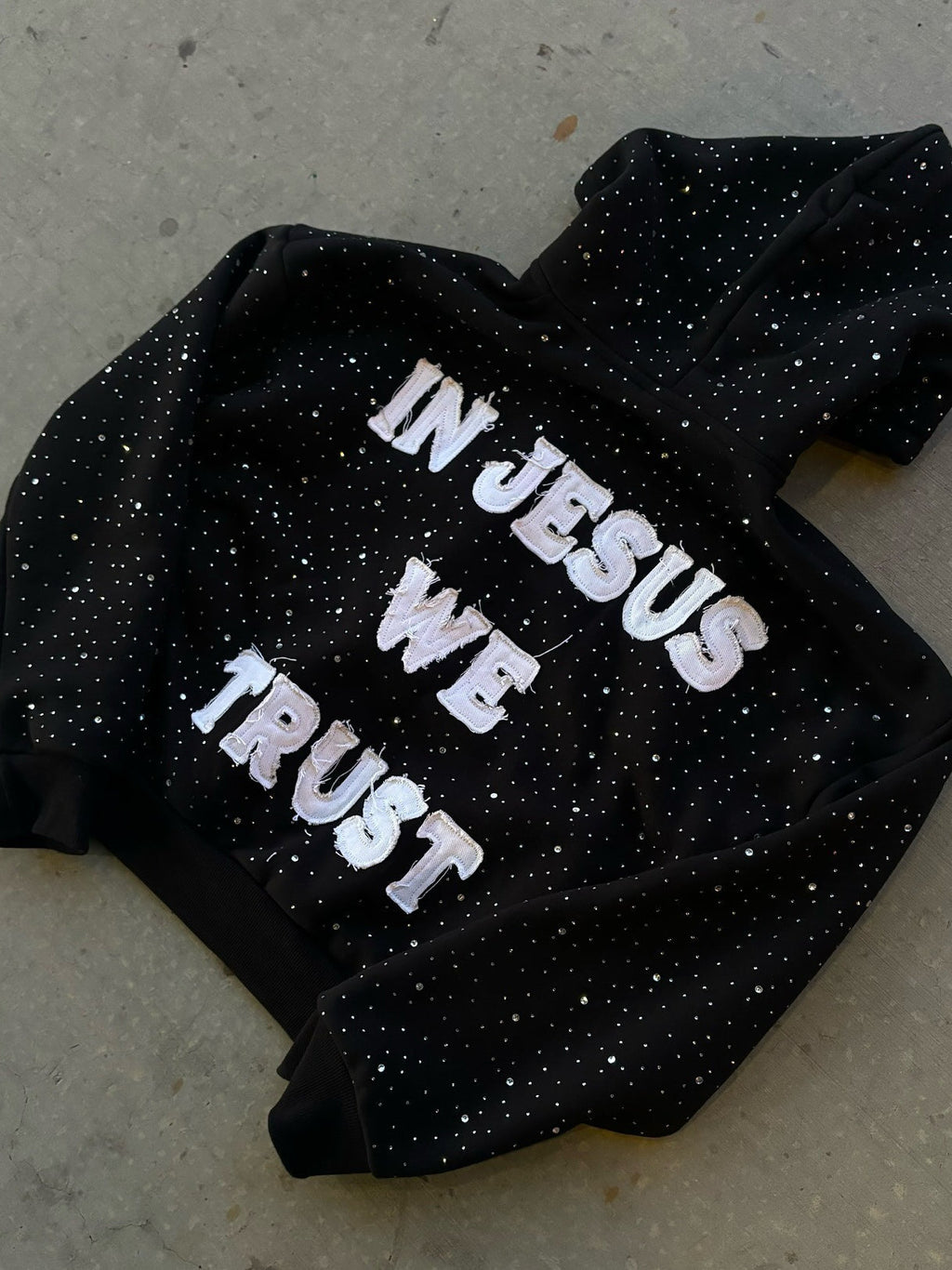 Hoodie mit Reißverschluss und Grafikdruck in Schwarz