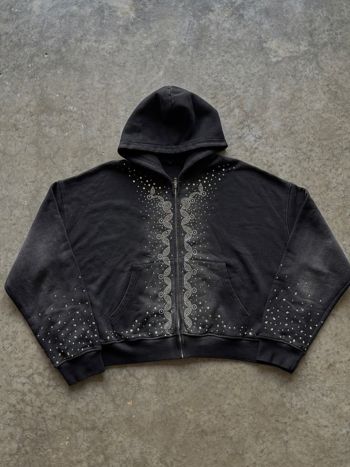 Pullover in Schwarz mit Mit Kapuze