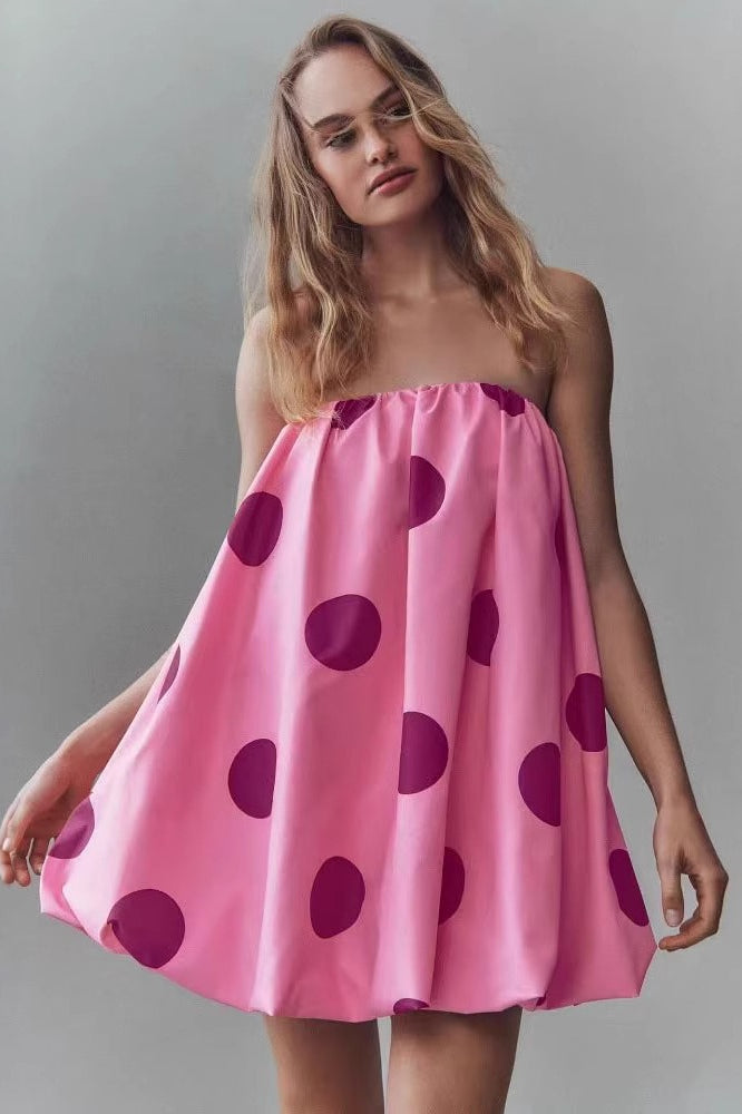 Trägerloses Minikleid mit Punktemuster in Rosa