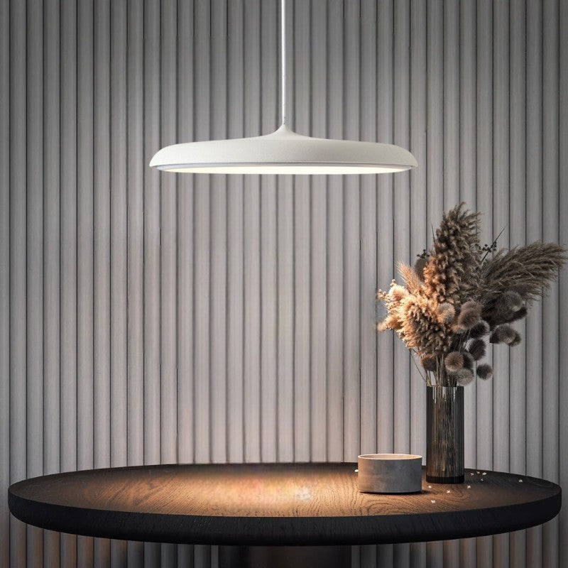 Nordic Glow LED Pendelleuchte: Schlichtes skandinavisches Lichtdesign