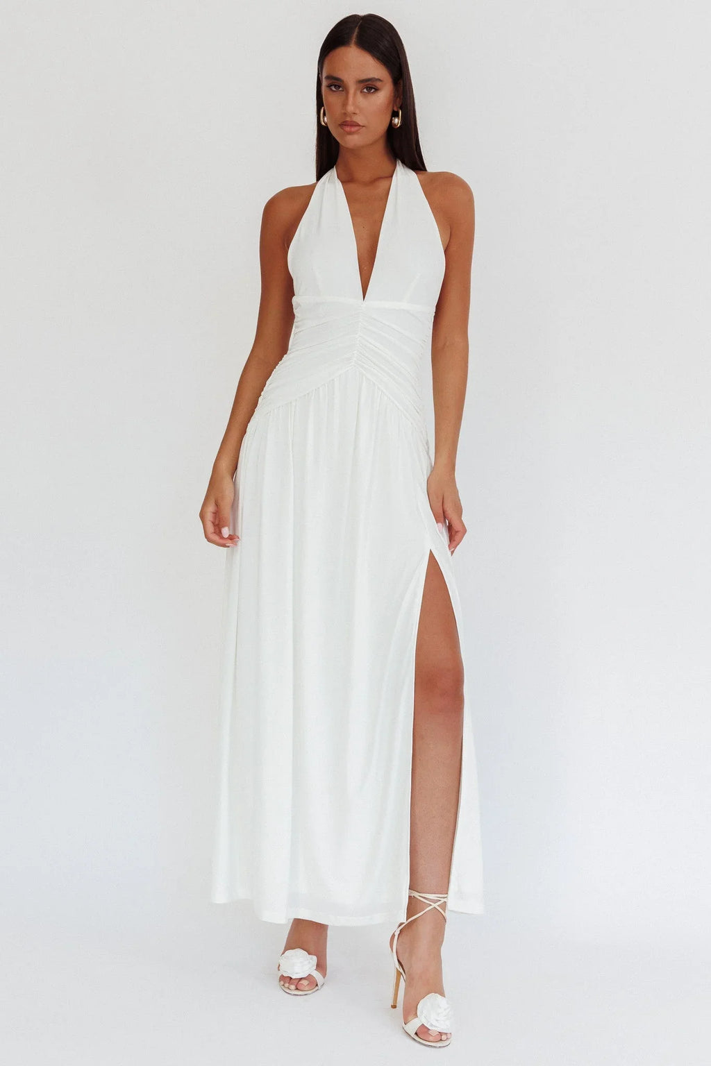 Maxikleid mit Neckholder und Beinschlitz