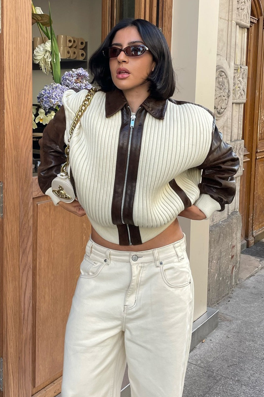 Jacke mit langen Ärmeln, Strickstruktur und Leder