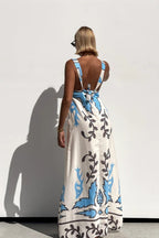 Ärmelloses Maxikleid mit Blumenmuster in Blau mit Schulterfrei