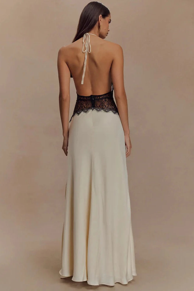 Rückenfreies Kleid mit Neckholder, Patchwork und Spitze