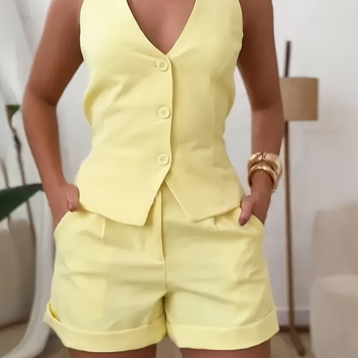 Sommerliches Hellgelbes Set – Weiblich, Frisch sowie Bequem
