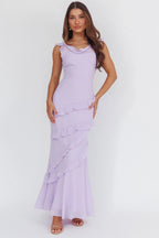 Sangria – Maxikleid mit Wasserfall-Ausschnitt und Rüschen