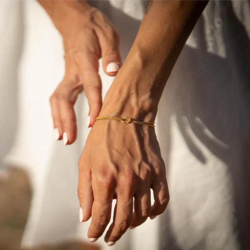 Elegante Knotenarmband – Subtil sowie Raffiniert