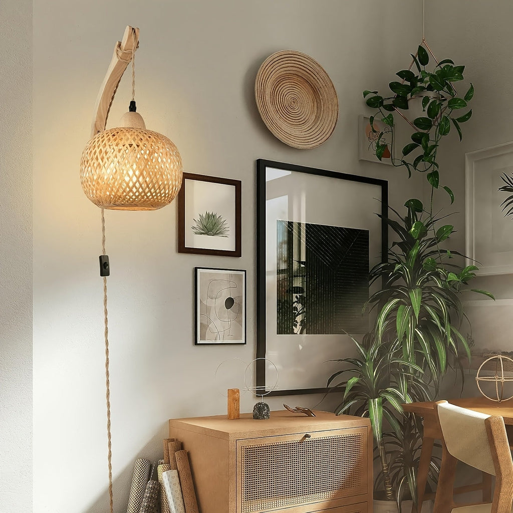 Rustikale Bambus Wandleuchte – Geflochtener Schirm mit Vintage-Stil sowie Stecker