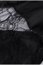 Kleid mit Spitze in Weiß