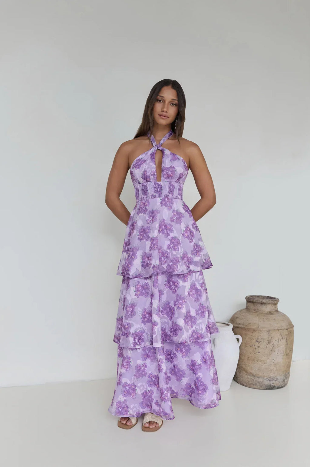 Lover – Maxikleid mit Neckholder und Cut-outs