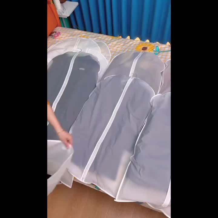 ClearGuard Kleidersäcke Set – Funktional und Schützend