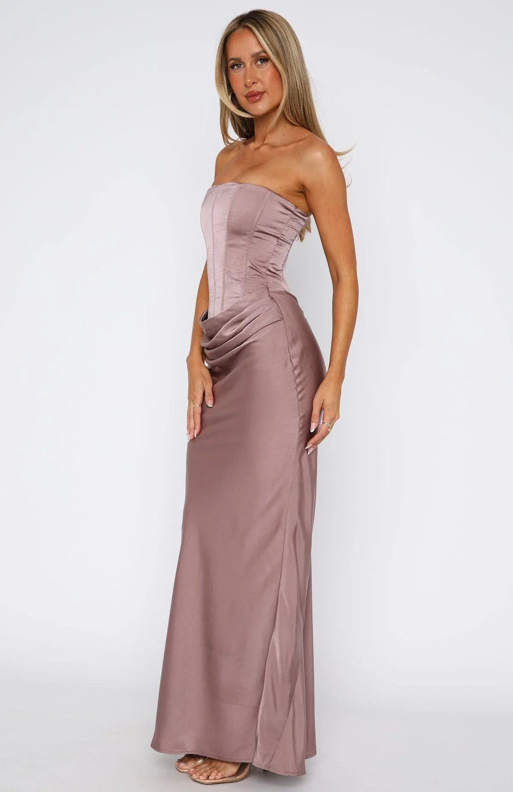 Mocha – Samt-Maxikleid