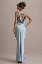 Figurbetontes Maxikleid mit Satinoptik in Claret